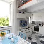 Desy's House * Minori